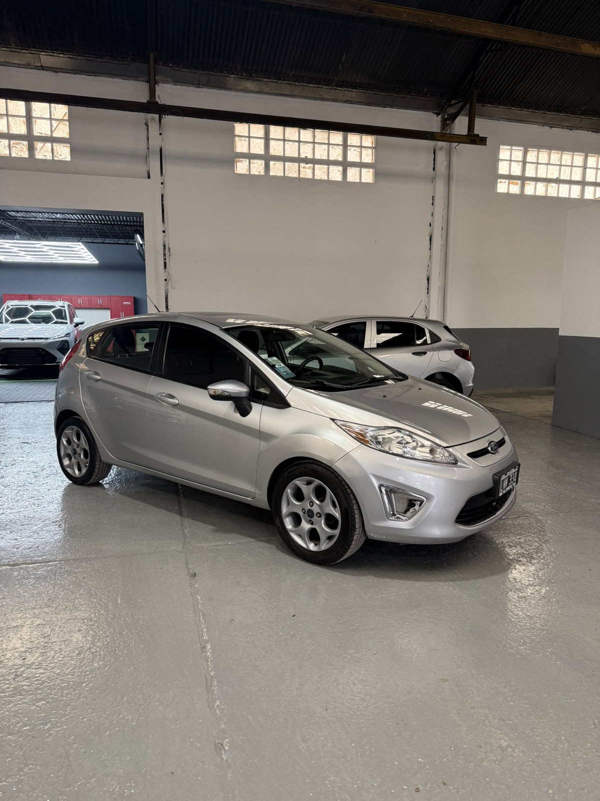 FORD - FIESTA  KINETIC  TITANIUM  - MANUAL  - 2012